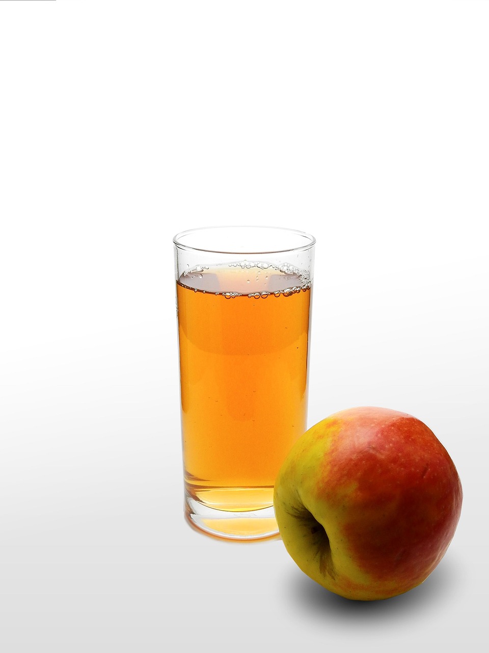 juice, apple, glass, drink, refreshment, refreshing, nature, yummy, fruit, tasty, fluid, food, nourishment, apple juice, vitamins, apple juice, apple juice, apple juice, apple juice, apple juice
